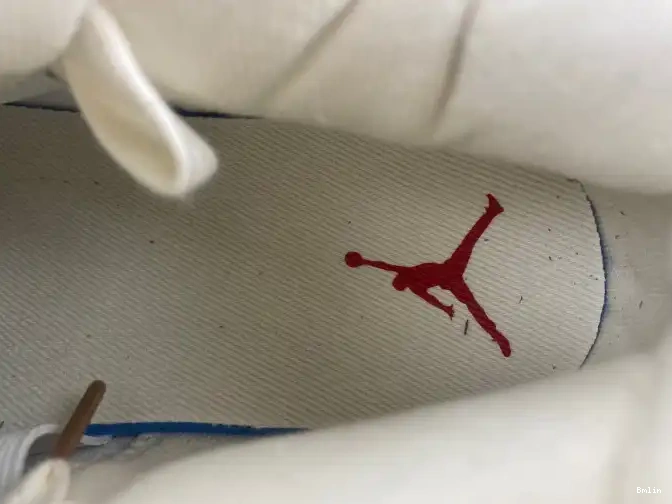 Bmlin Shoes Air Jordan 'White' 4 AO2571-100 x Levi's 0510